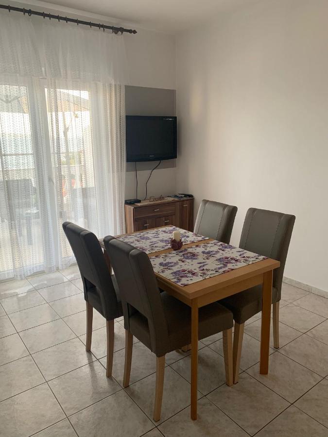 Apartment Jure Trogir Exterior foto