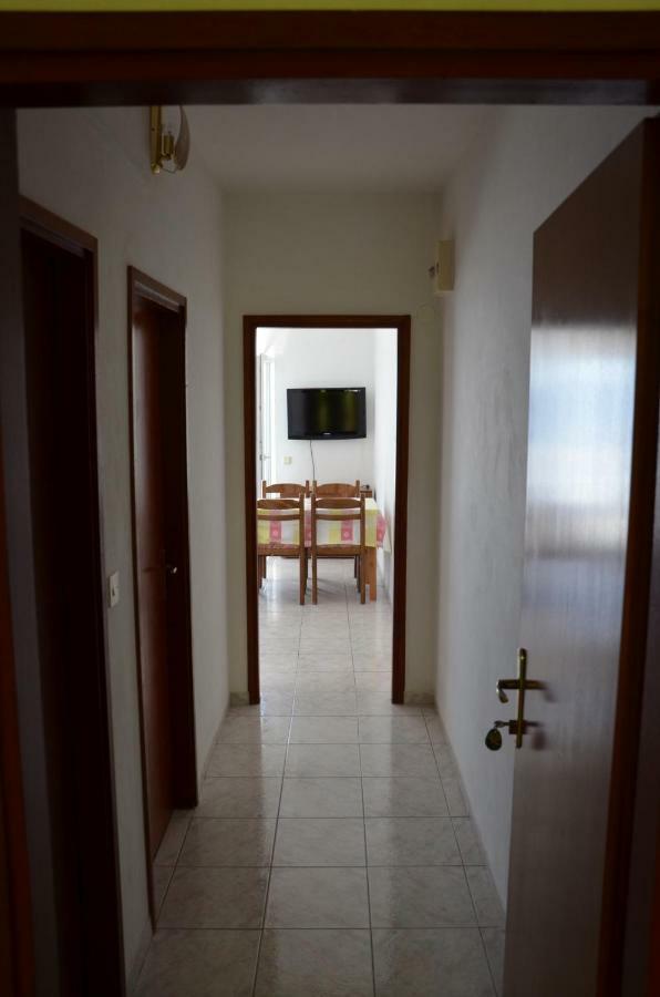 Apartment Jure Trogir Exterior foto